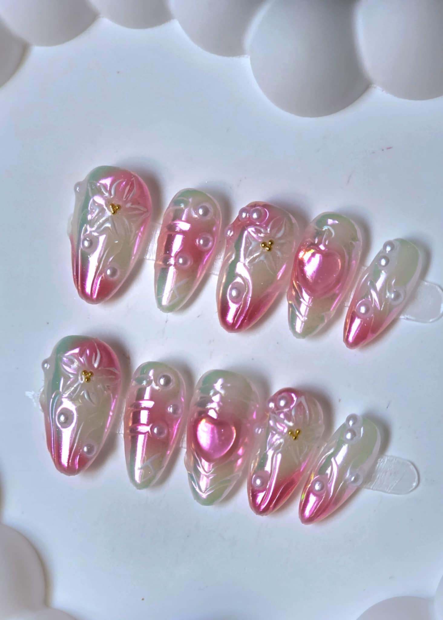 Aurora Heart Chrome Press-On Nails – Iridescent 3D Gel Set with Pearls
